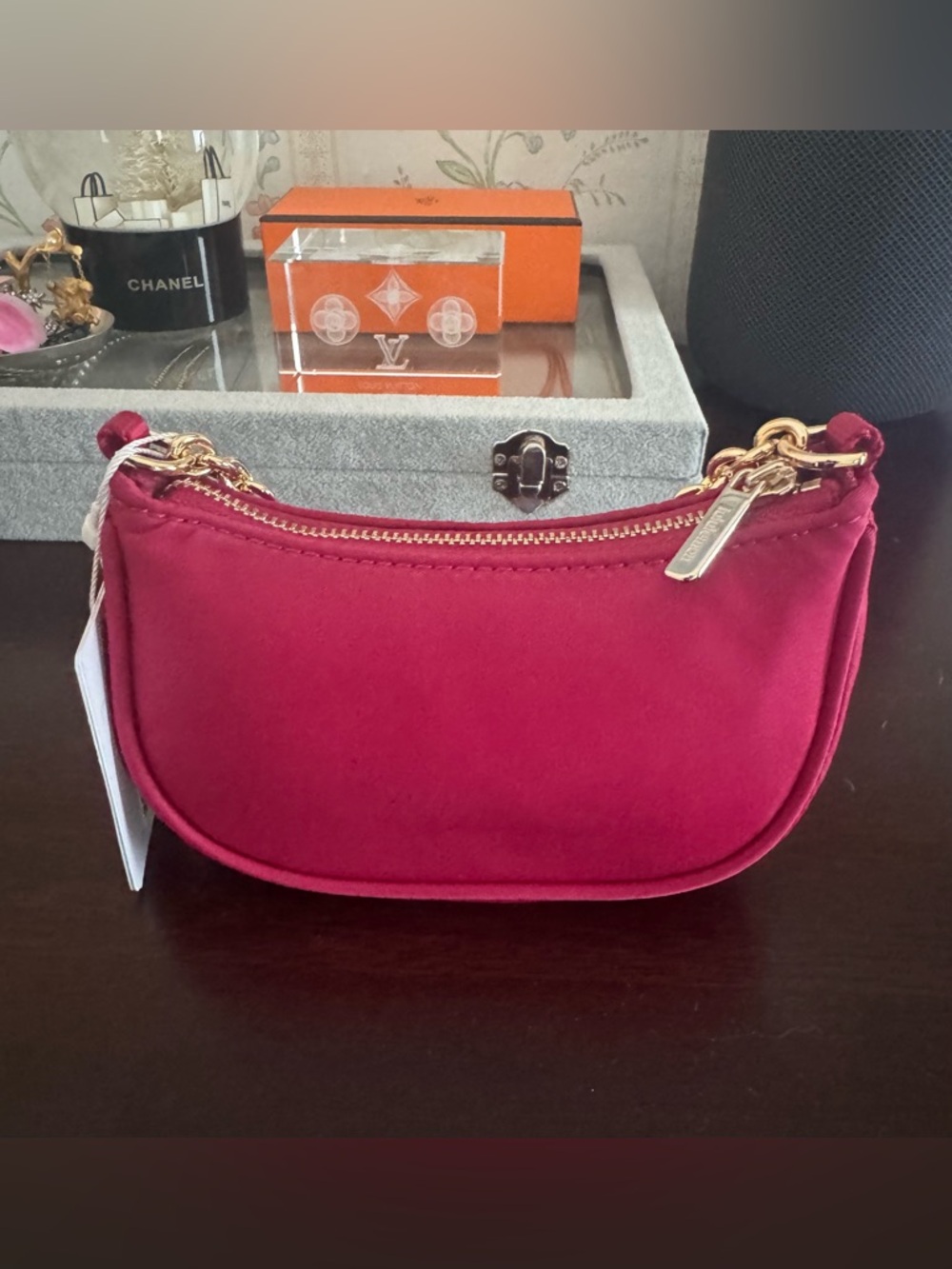 Lululemon City Essentials Nano Shoulder Bag - Picture 2 of 5